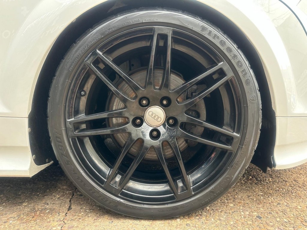 AUDI TT 2.0 TDI Black Edition quattro Euro 5 3dr 2011