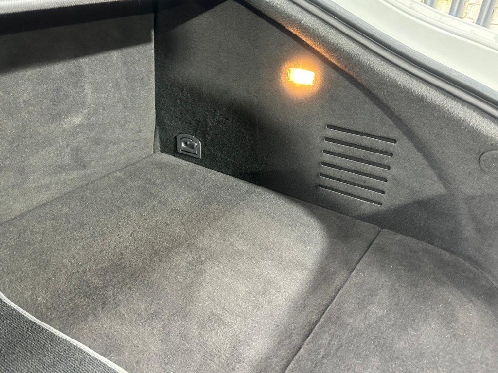 AUDI TT 2.0 TDI Black Edition quattro Euro 5 3dr 2011