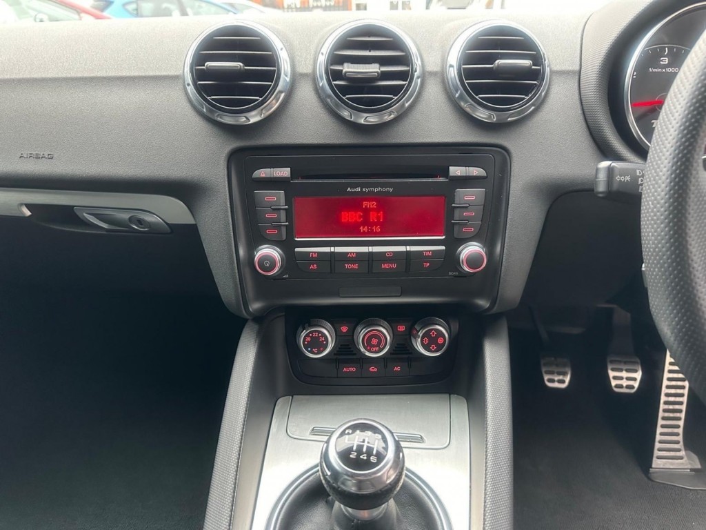 AUDI TT 2.0 TDI Black Edition quattro Euro 5 3dr 2011