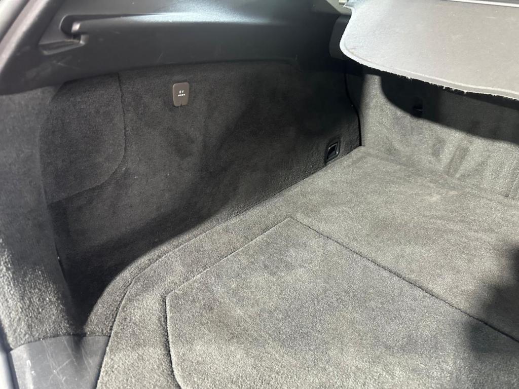 VOLVO V60 2.0 D4 R-Design Lux Nav Euro 5 (s/s) 5dr 2013