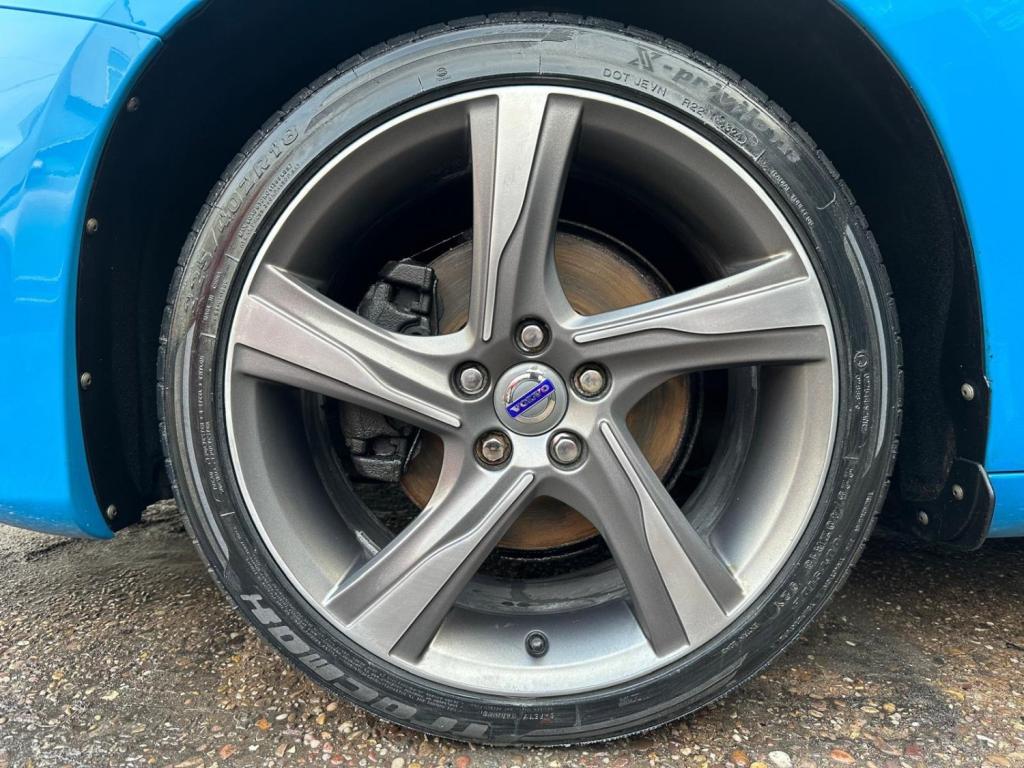 VOLVO V60 2.0 D4 R-Design Lux Nav Euro 5 (s/s) 5dr 2013