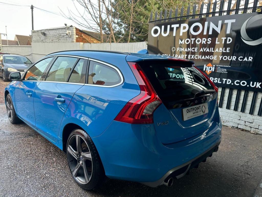 VOLVO V60 2.0 D4 R-Design Lux Nav Euro 5 (s/s) 5dr 2013