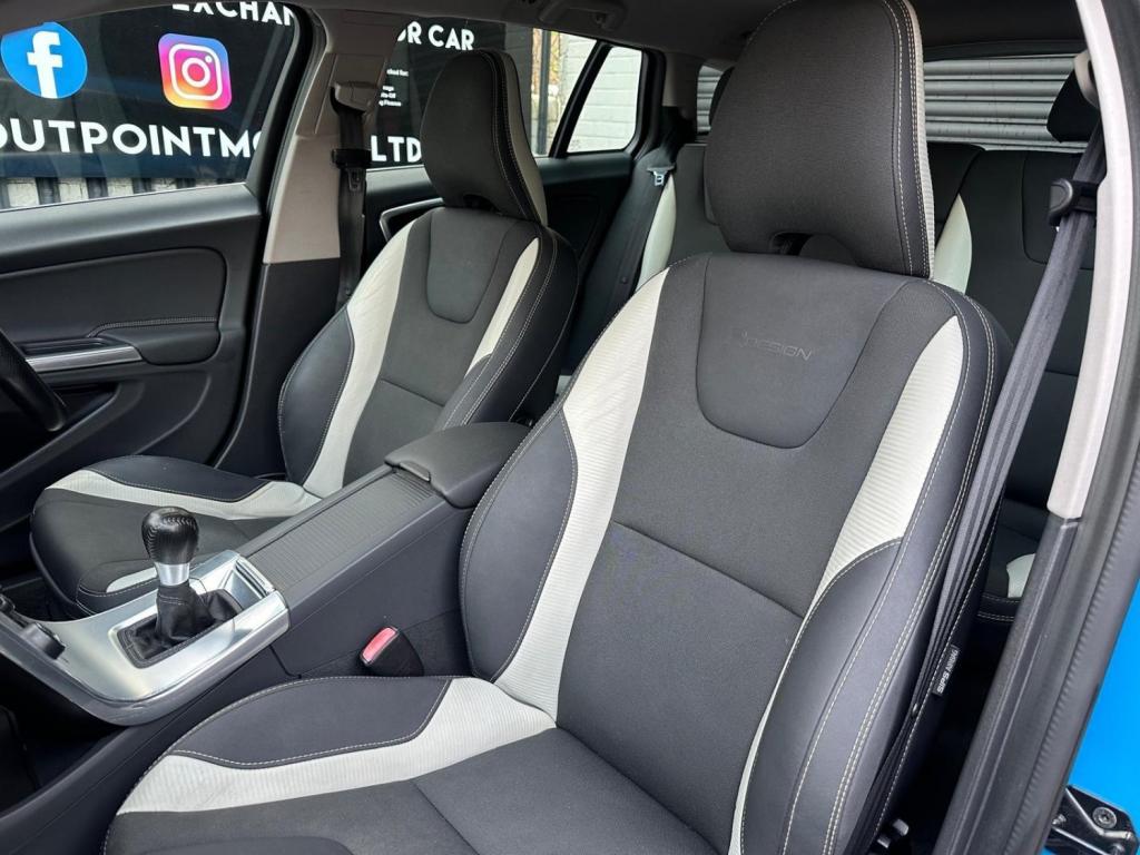 VOLVO V60 2.0 D4 R-Design Lux Nav Euro 5 (s/s) 5dr 2013