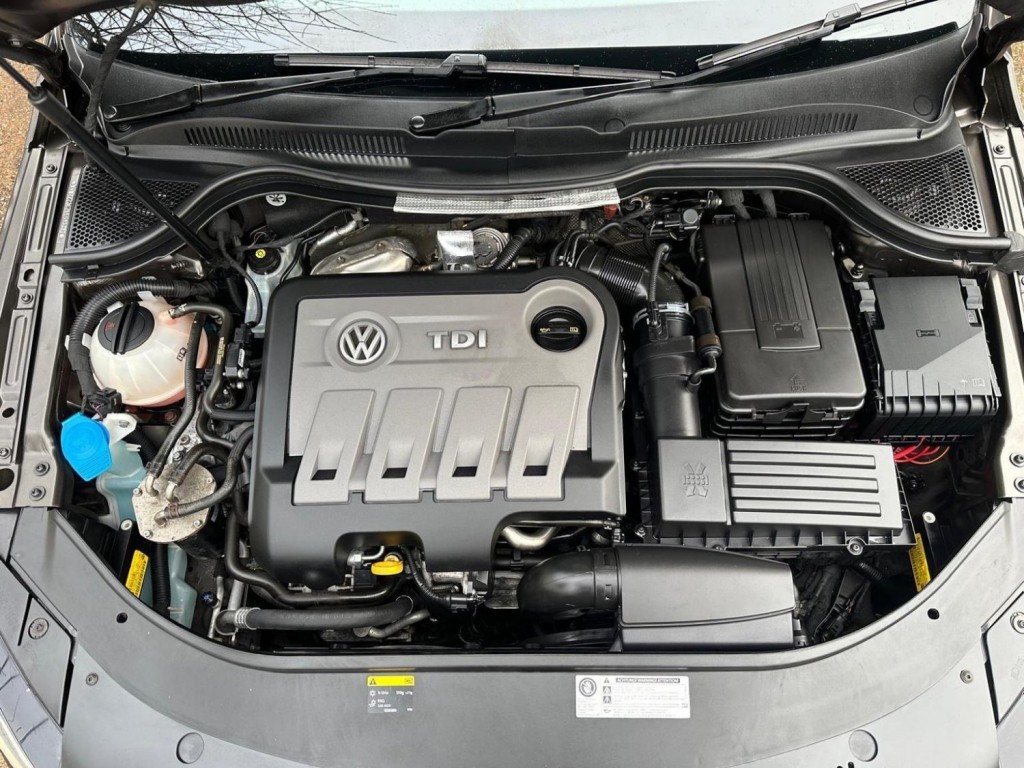 VOLKSWAGEN CC 2.0 TDI BlueMotion Tech GT Euro 5 (s/s) 4dr 2014
