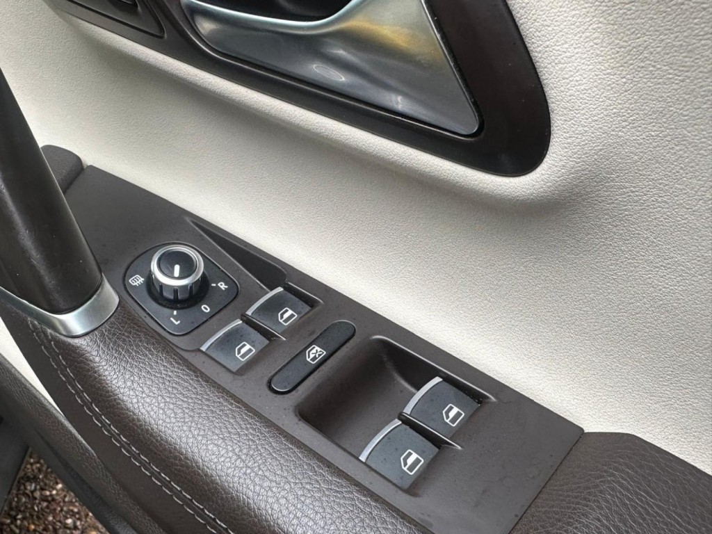 VOLKSWAGEN CC 2.0 TDI BlueMotion Tech GT Euro 5 (s/s) 4dr 2014