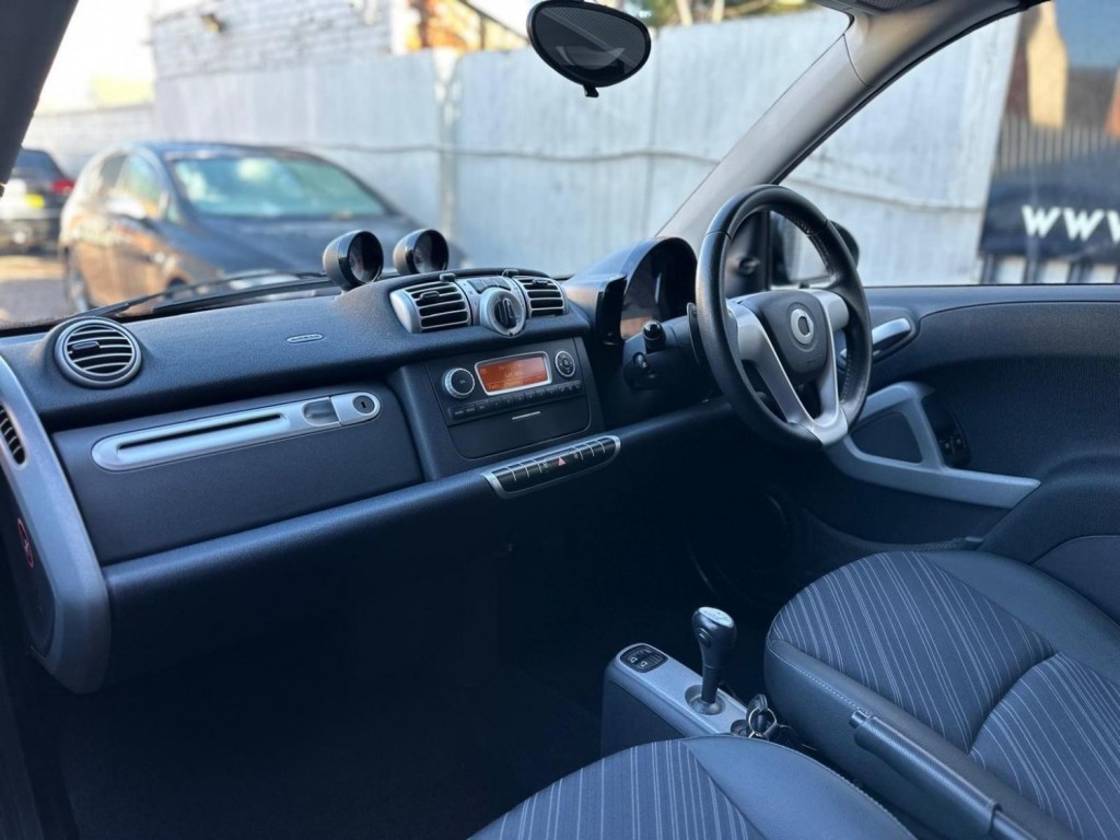 SMART FORTWO 0.8 CDI Pulse Cabriolet SoftTouch Euro 5 2dr 2011
