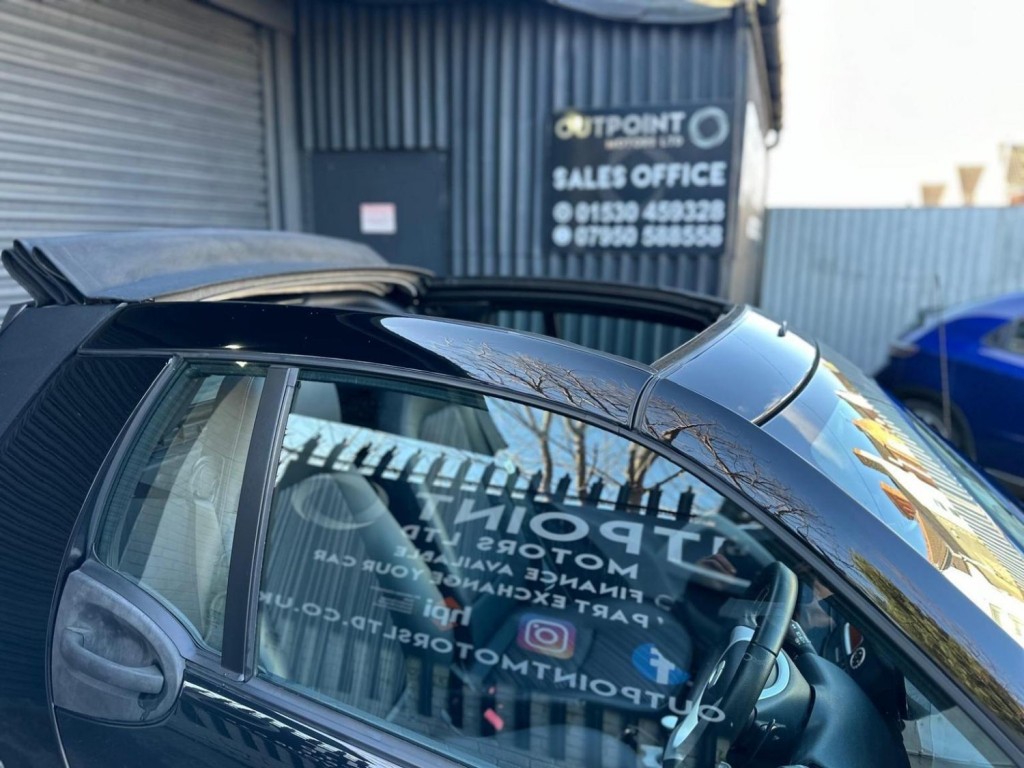 SMART FORTWO 0.8 CDI Pulse Cabriolet SoftTouch Euro 5 2dr 2011