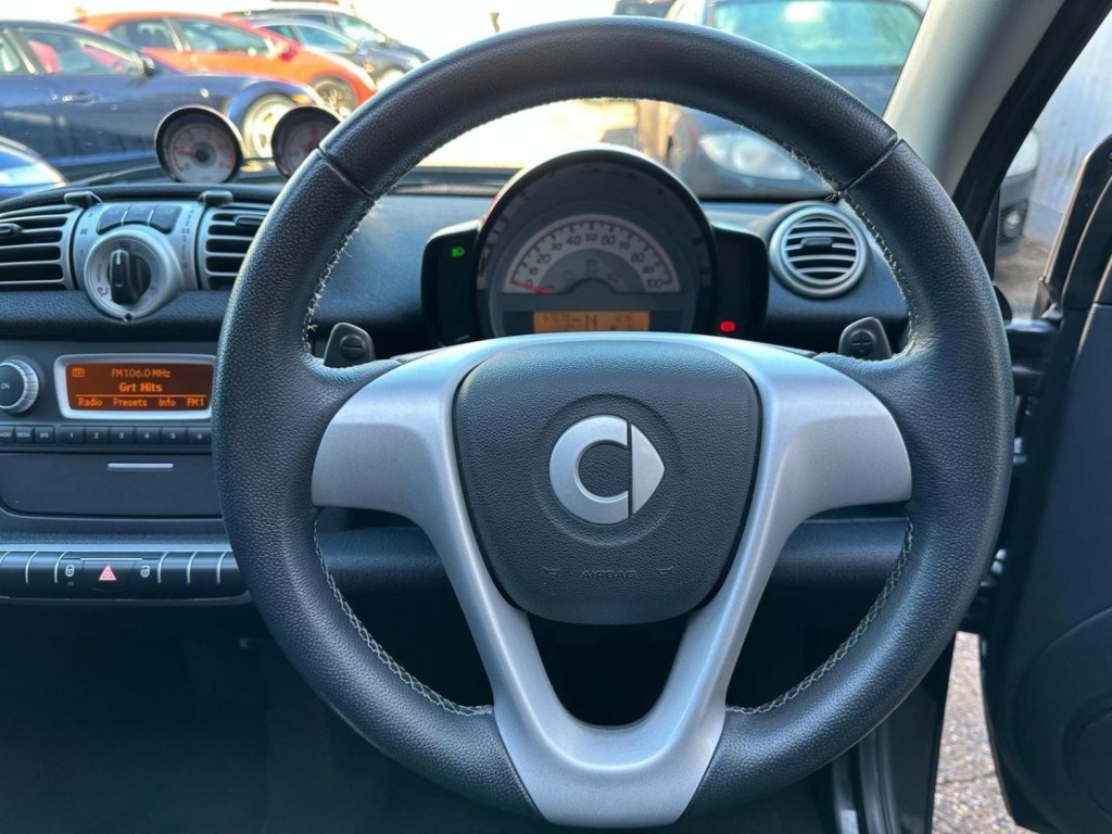 SMART FORTWO 0.8 CDI Pulse Cabriolet SoftTouch Euro 5 2dr 2011