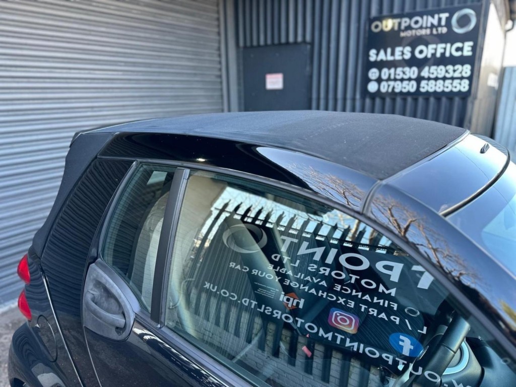 SMART FORTWO 0.8 CDI Pulse Cabriolet SoftTouch Euro 5 2dr 2011