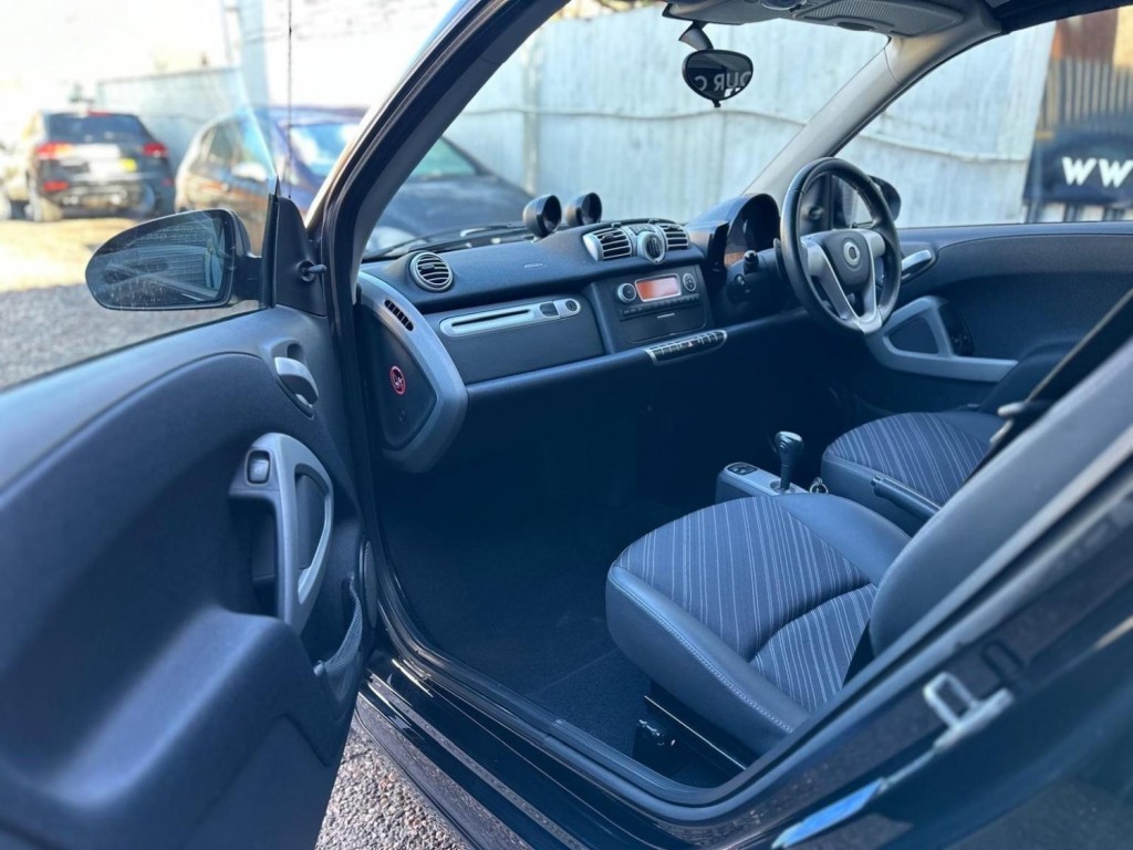 SMART FORTWO 0.8 CDI Pulse Cabriolet SoftTouch Euro 5 2dr 2011