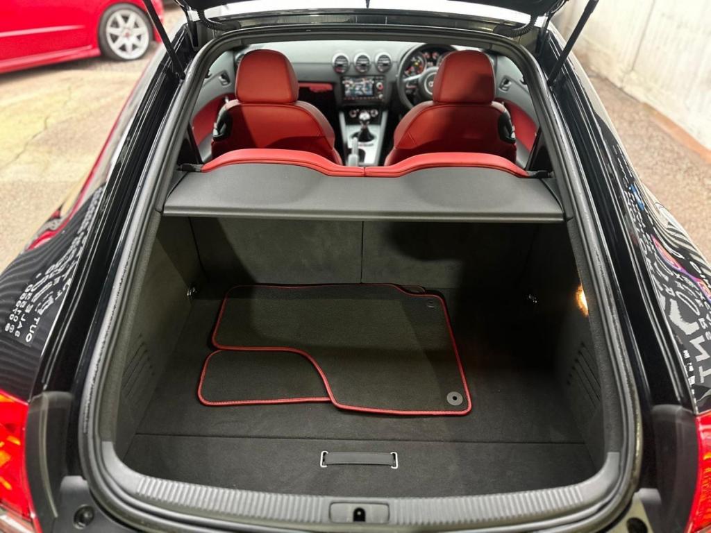 AUDI TT 2.0 TDI Black Edition quattro Euro 5 3dr 2013