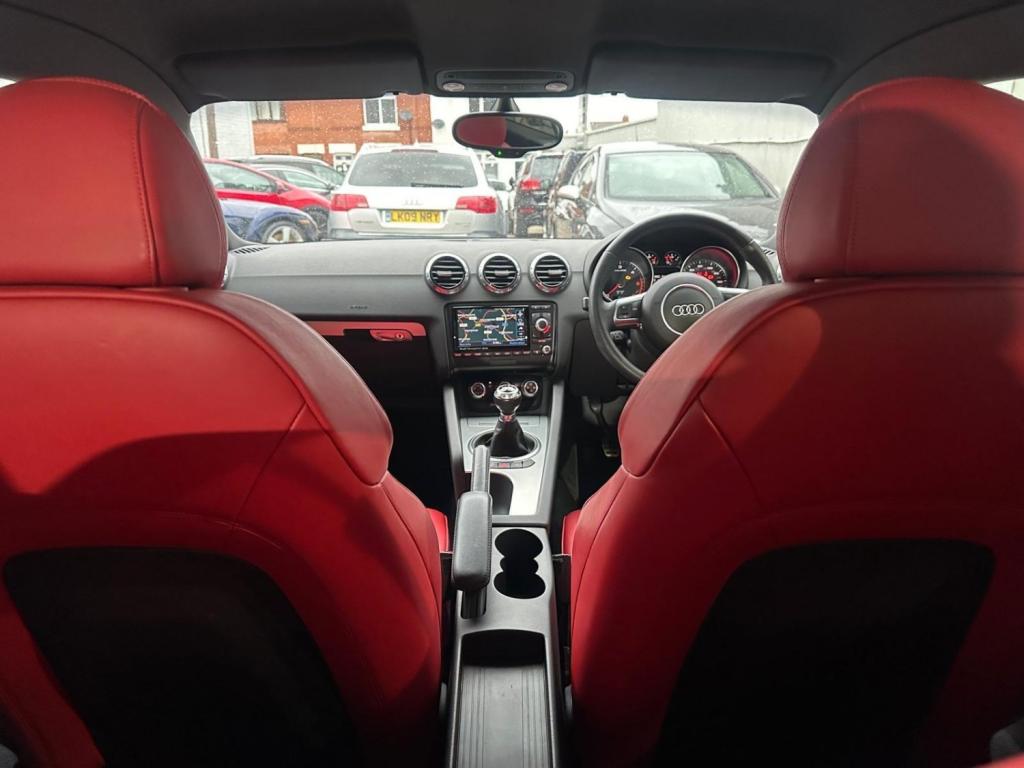 AUDI TT 2.0 TDI Black Edition quattro Euro 5 3dr 2013