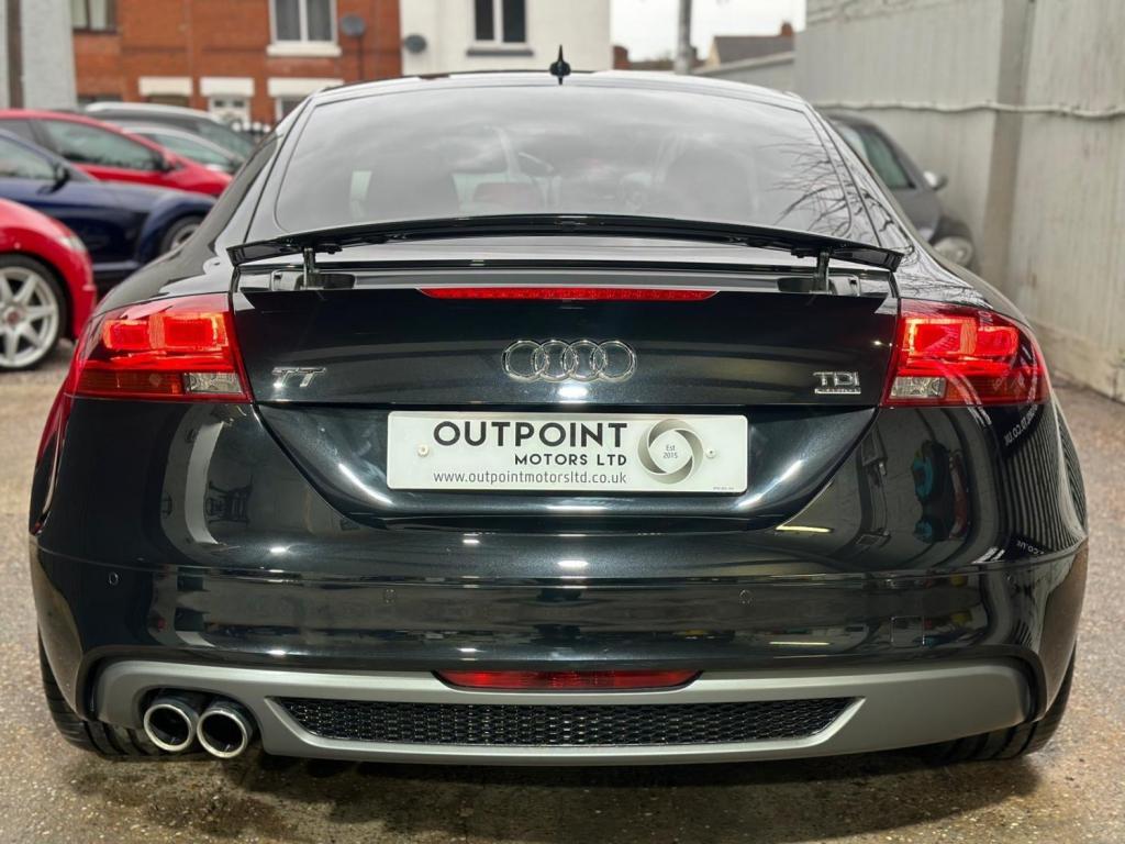 AUDI TT 2.0 TDI Black Edition quattro Euro 5 3dr 2013