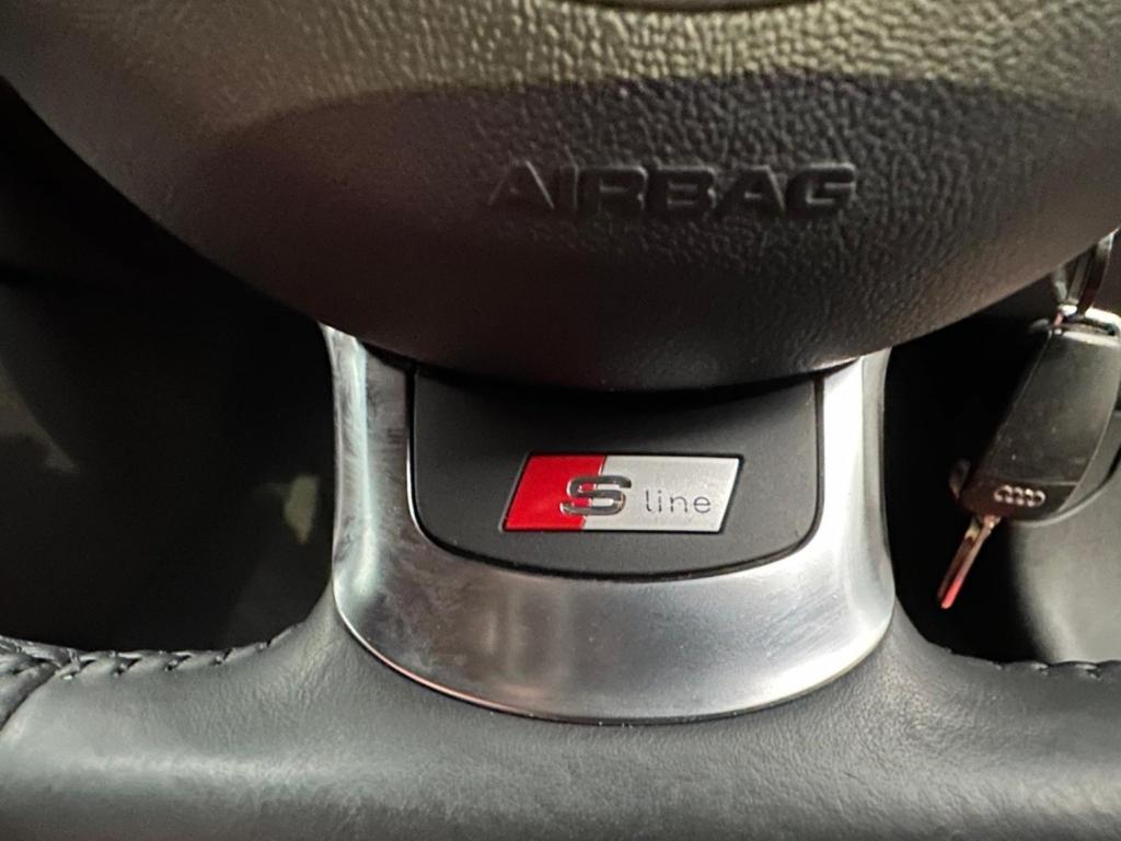 AUDI TT 2.0 TDI Black Edition quattro Euro 5 3dr 2013