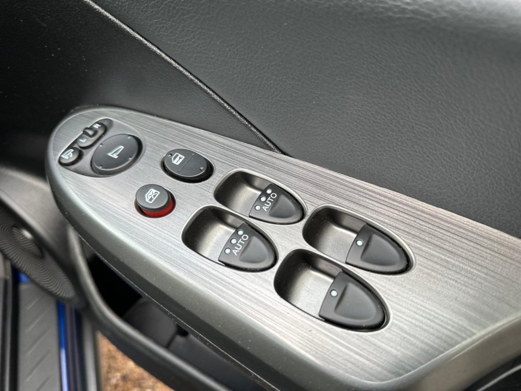 HONDA CIVIC 1.8 i-VTEC EX GT 5dr 2011