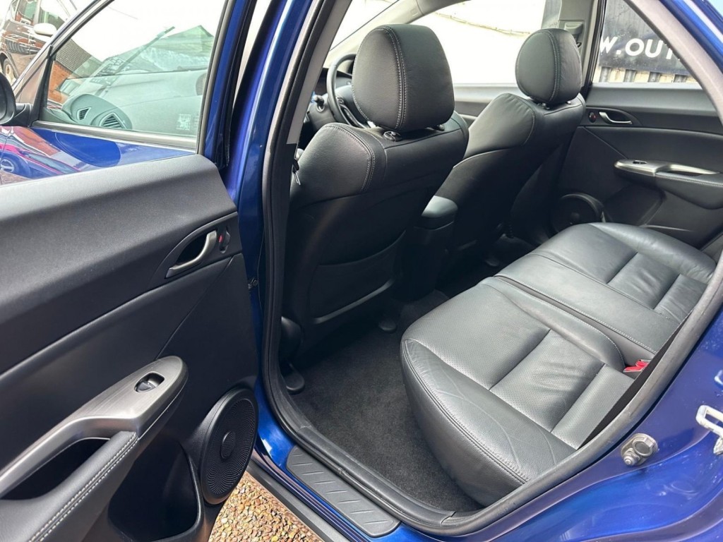 HONDA CIVIC 1.8 i-VTEC EX GT 5dr 2011