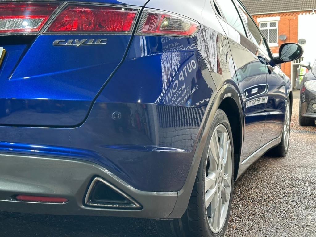 HONDA CIVIC 1.8 i-VTEC EX GT 5dr 2011