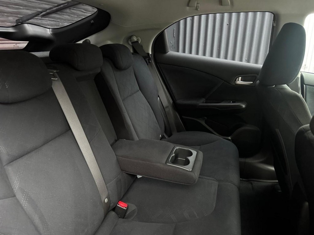 HONDA CIVIC 1.8 i-VTEC ES Euro 5 (s/s) 5dr 2012