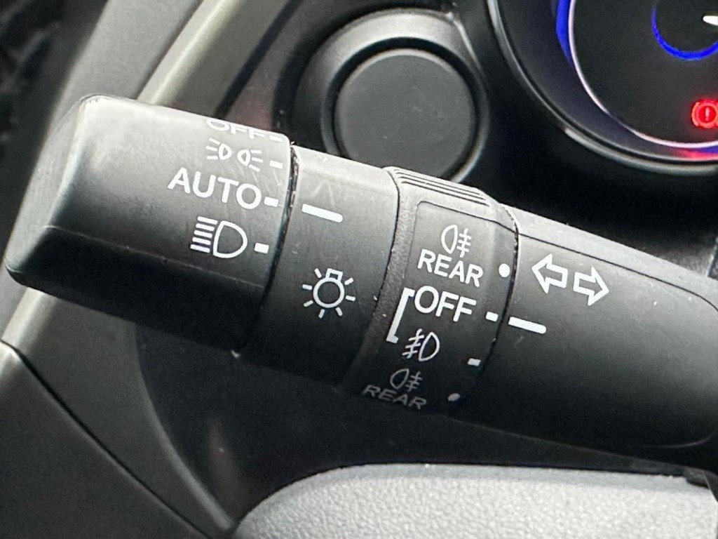 HONDA CIVIC 1.8 i-VTEC ES Euro 5 (s/s) 5dr 2012