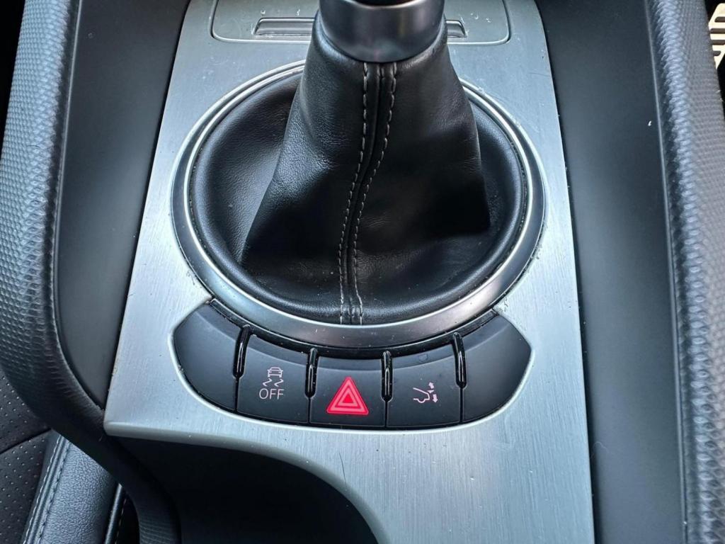 AUDI TT 2.0 TDI Black Edition quattro Euro 5 3dr 2011