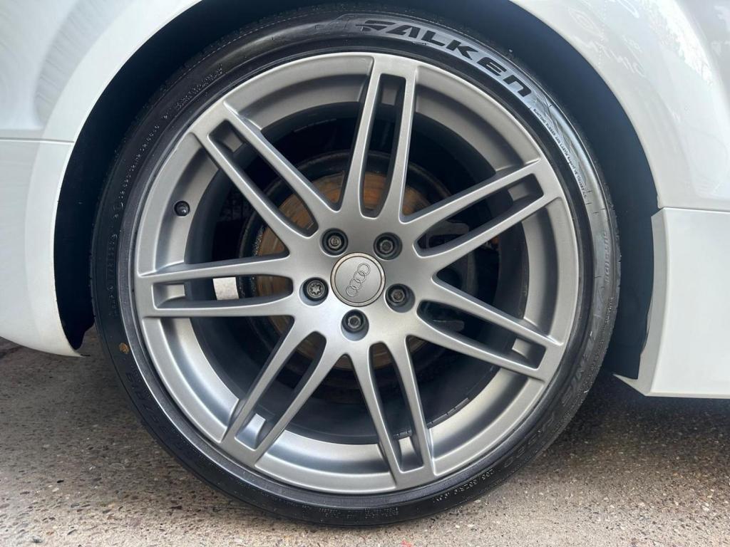 AUDI TT 2.0 TDI Black Edition quattro Euro 5 3dr 2011