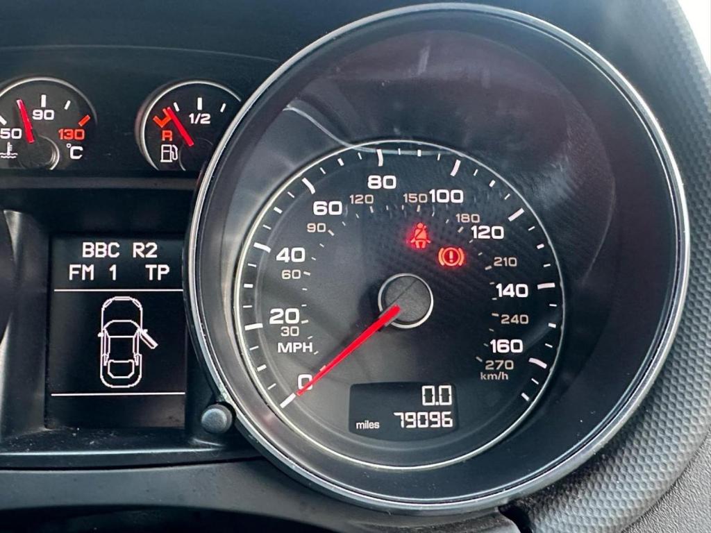 AUDI TT 2.0 TDI Black Edition quattro Euro 5 3dr 2011