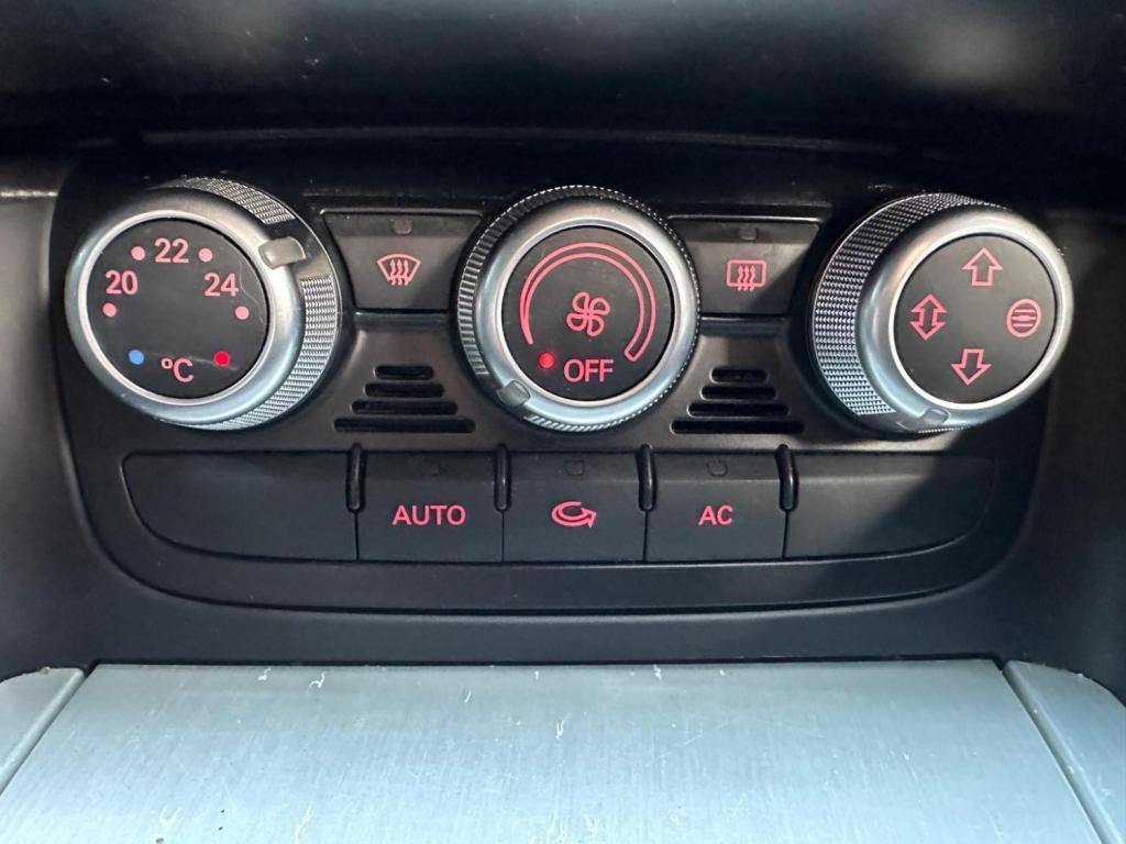 AUDI TT 2.0 TDI Black Edition quattro Euro 5 3dr 2011