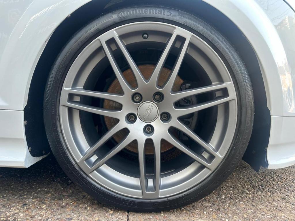 AUDI TT 2.0 TDI Black Edition quattro Euro 5 3dr 2011