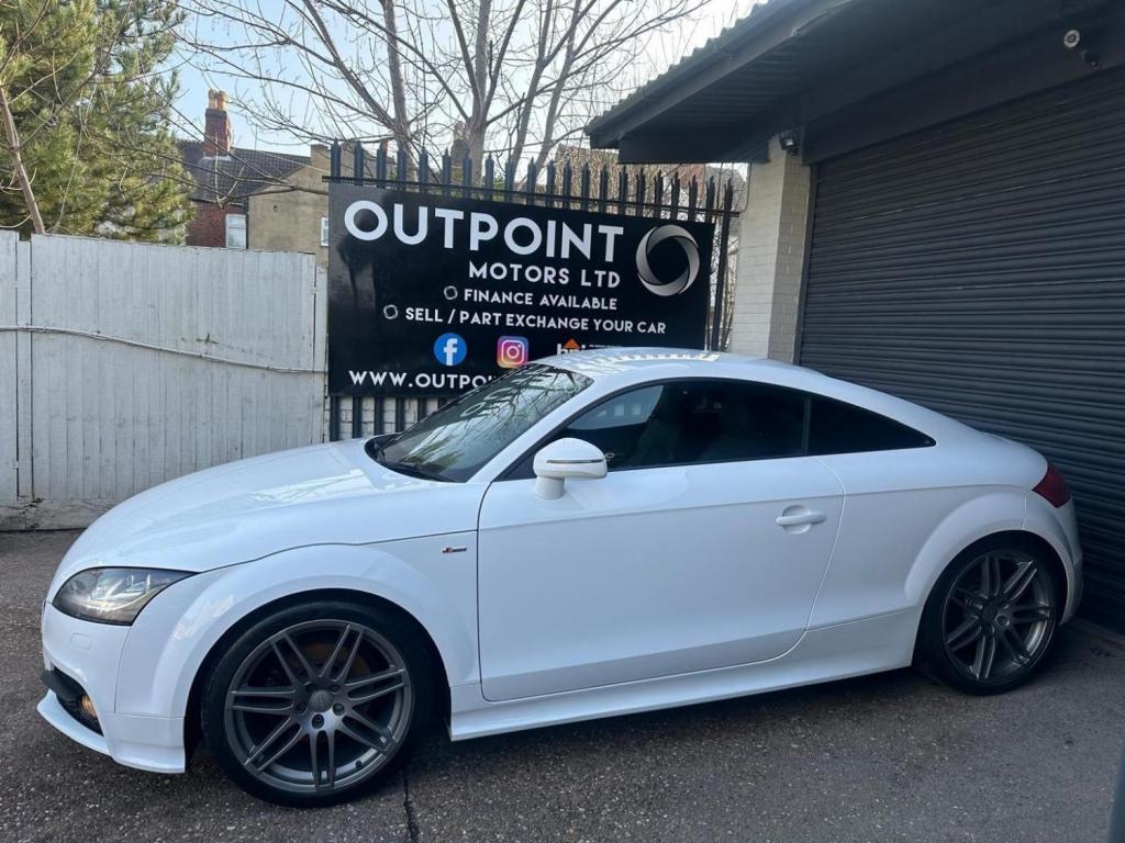 AUDI TT 2.0 TDI Black Edition quattro Euro 5 3dr 2011