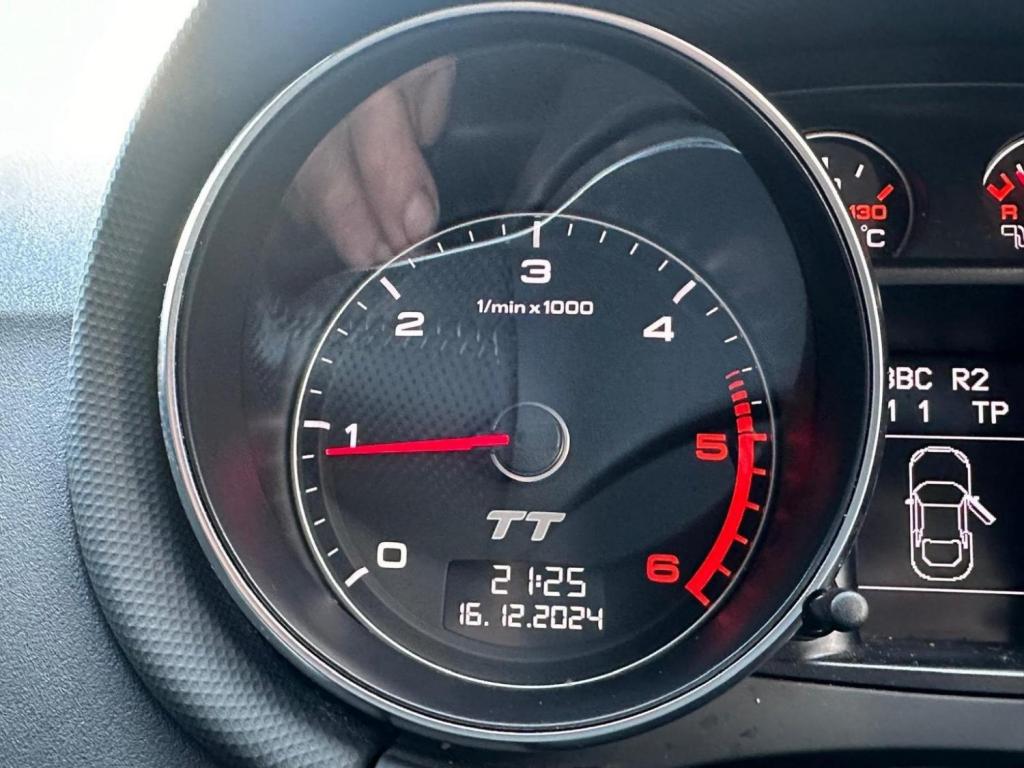 AUDI TT 2.0 TDI Black Edition quattro Euro 5 3dr 2011