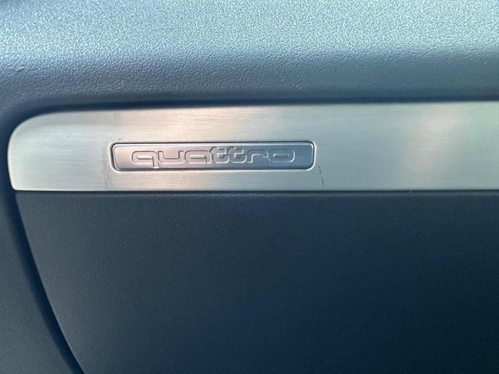 AUDI TT 2.0 TDI Black Edition quattro Euro 5 3dr 2011