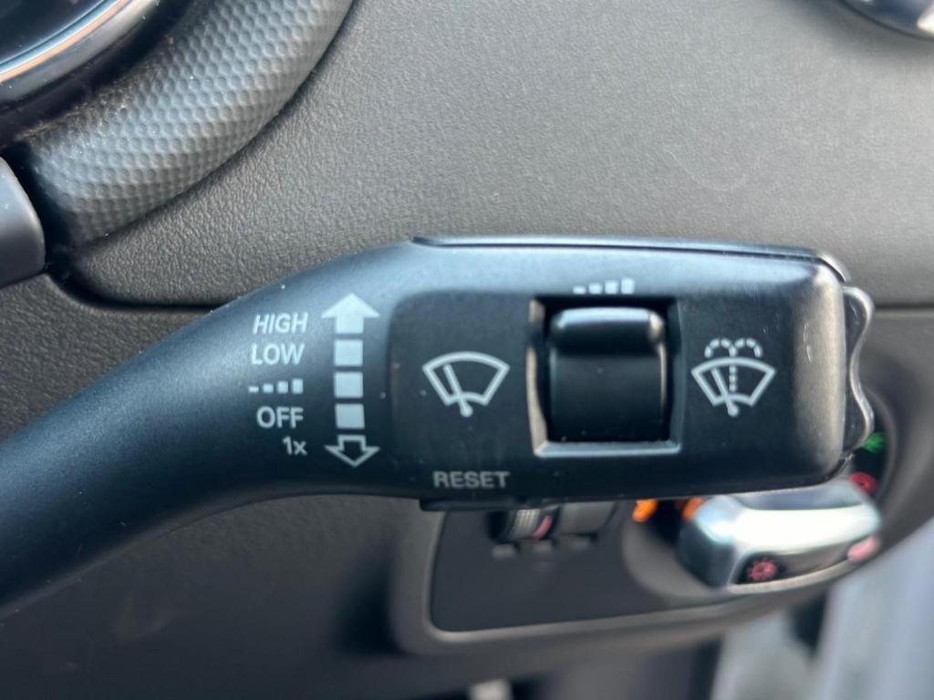 AUDI TT 2.0 TDI Black Edition quattro Euro 5 3dr 2011