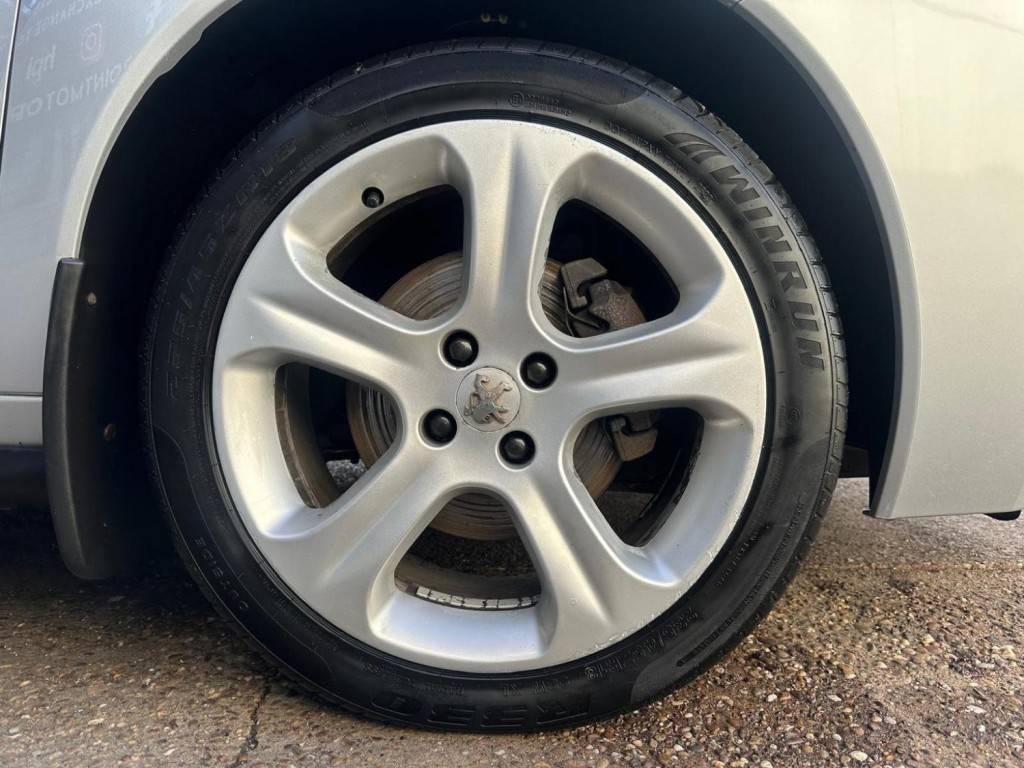 PEUGEOT 3008 2.0 HDi Allure Auto Euro 5 5dr 2012