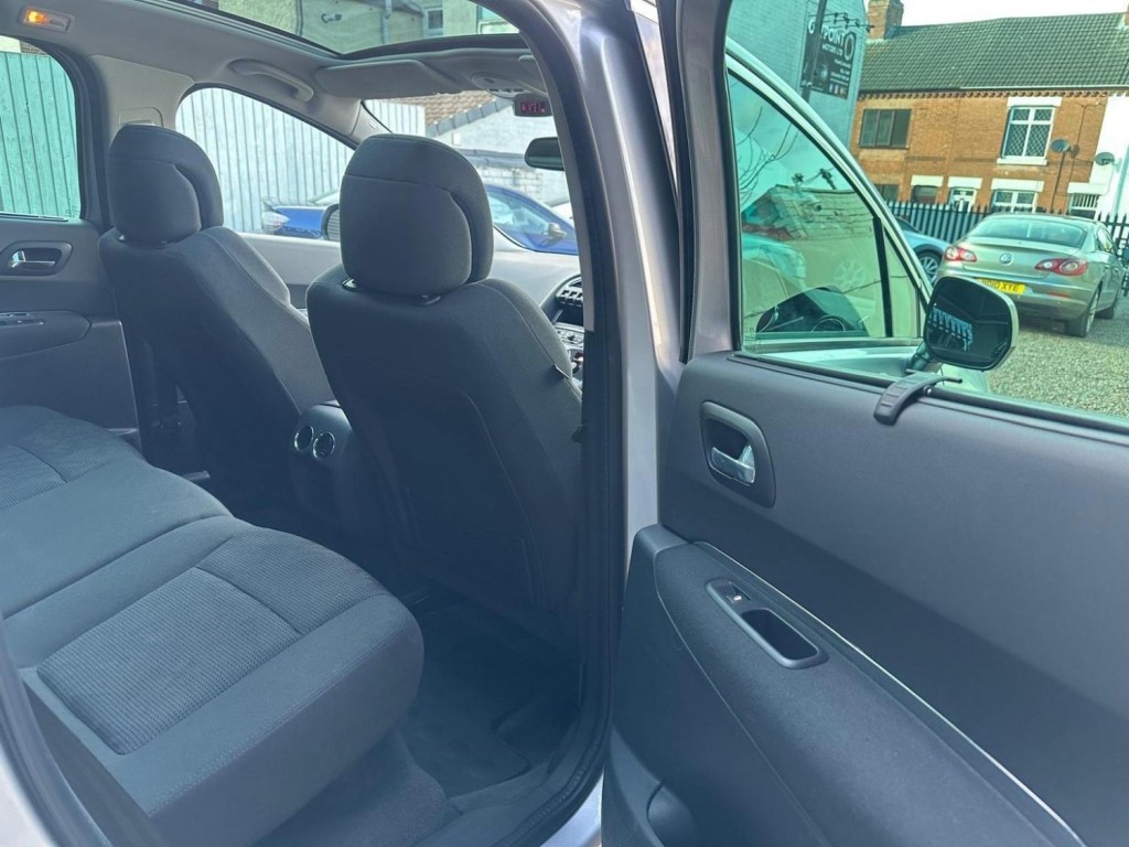 PEUGEOT 3008 2.0 HDi Allure Auto Euro 5 5dr 2012