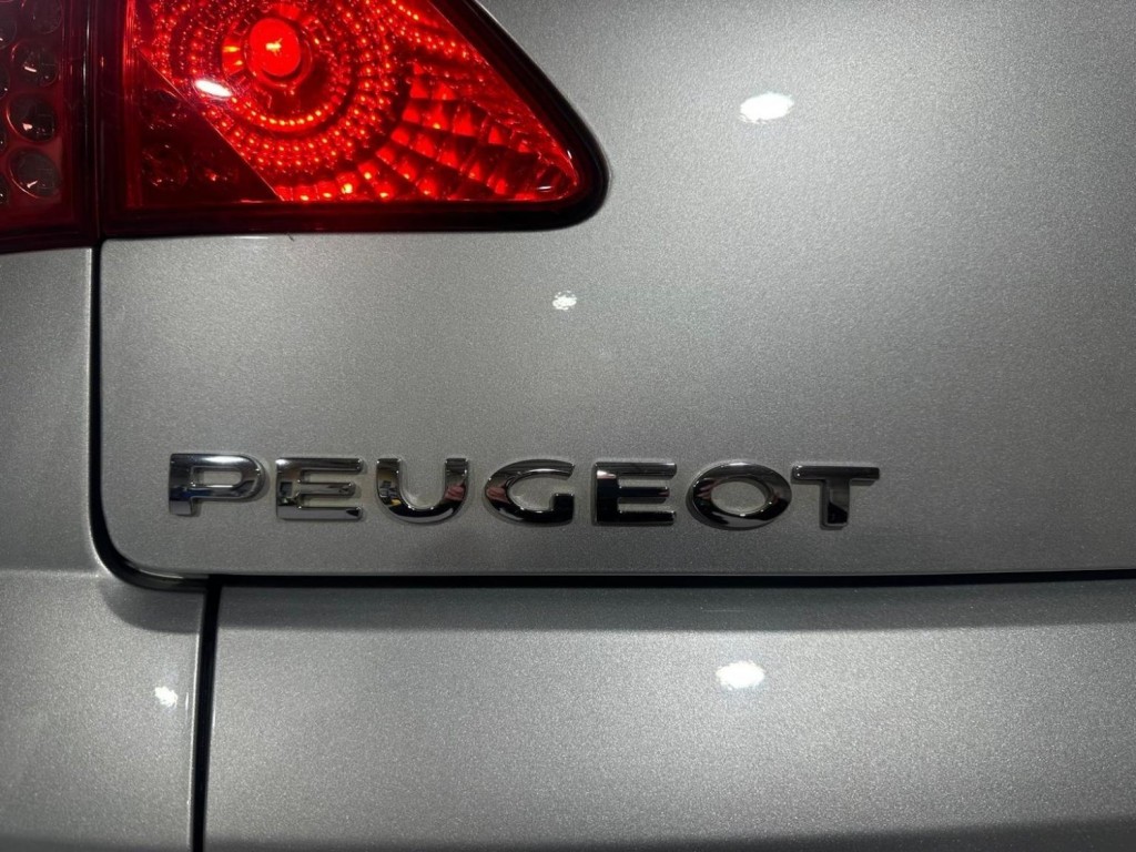 PEUGEOT 3008 2.0 HDi Allure Auto Euro 5 5dr 2012