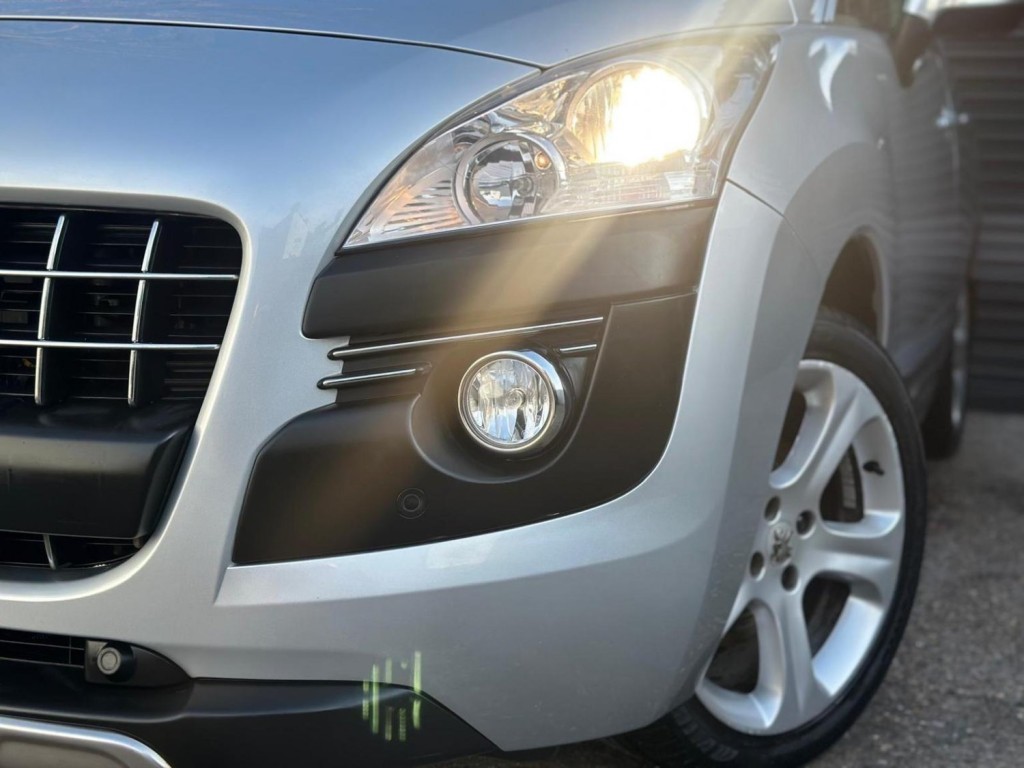 PEUGEOT 3008 2.0 HDi Allure Auto Euro 5 5dr 2012