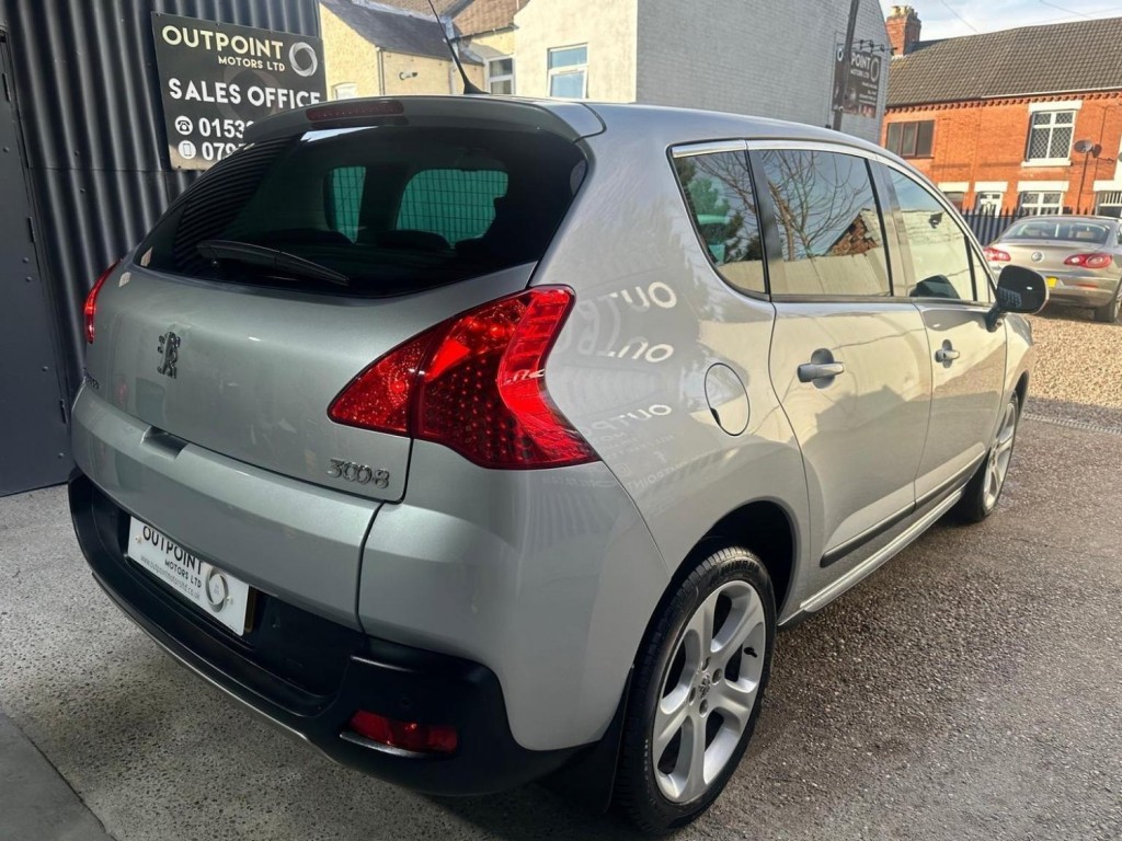 PEUGEOT 3008 2.0 HDi Allure Auto Euro 5 5dr 2012