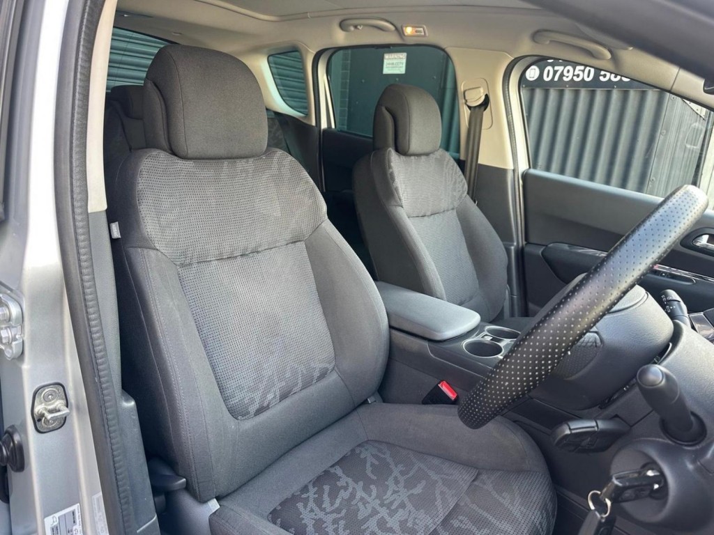 PEUGEOT 3008 2.0 HDi Allure Auto Euro 5 5dr 2012