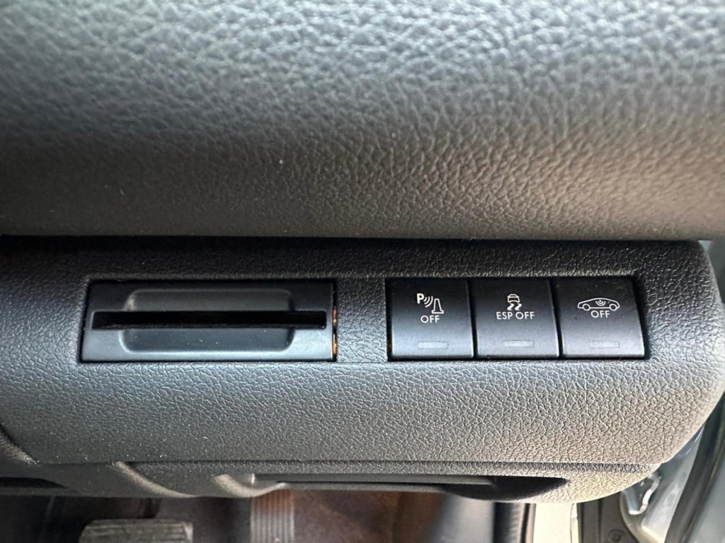 PEUGEOT 3008 2.0 HDi Allure Auto Euro 5 5dr 2012