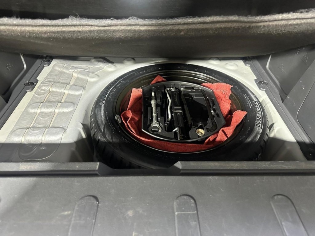 PEUGEOT 3008 2.0 HDi Allure Auto Euro 5 5dr 2012