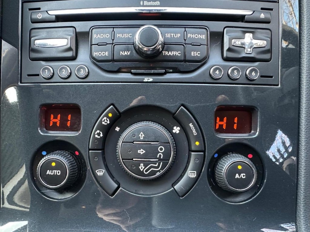 PEUGEOT 3008 2.0 HDi Allure Auto Euro 5 5dr 2012