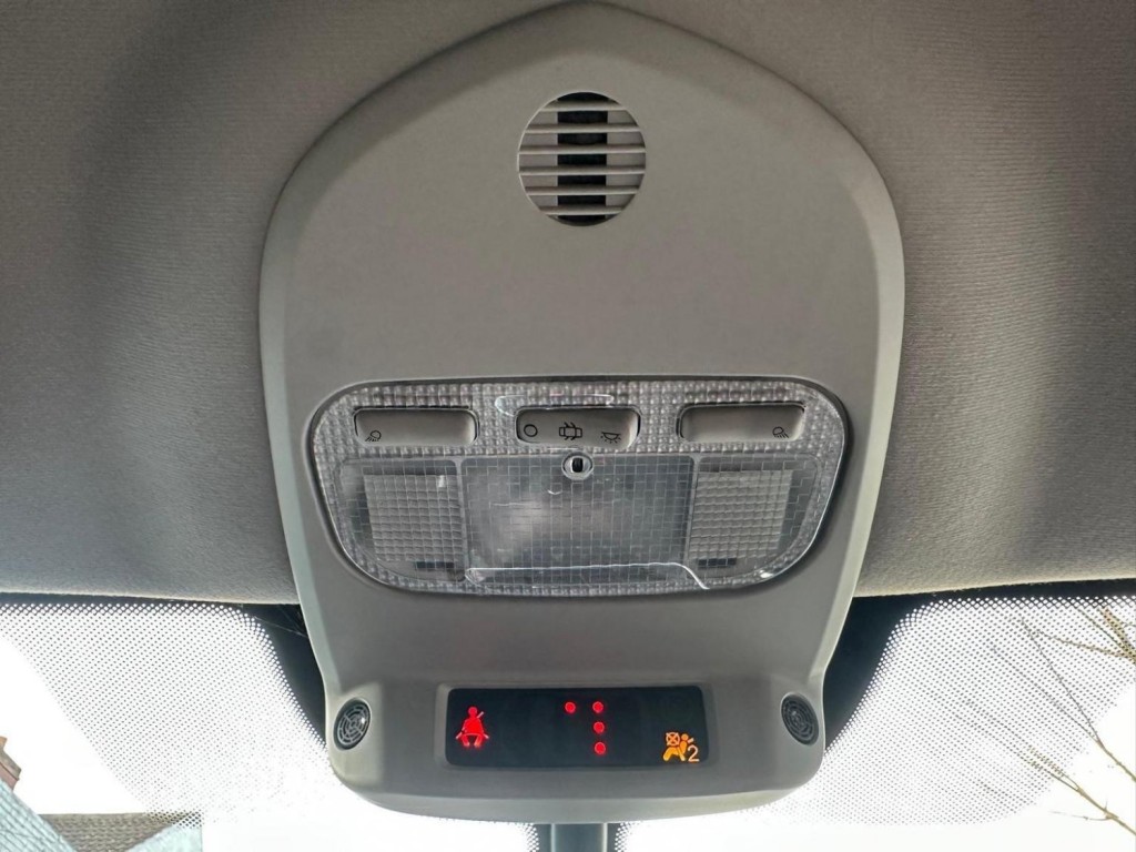 PEUGEOT 3008 2.0 HDi Allure Auto Euro 5 5dr 2012