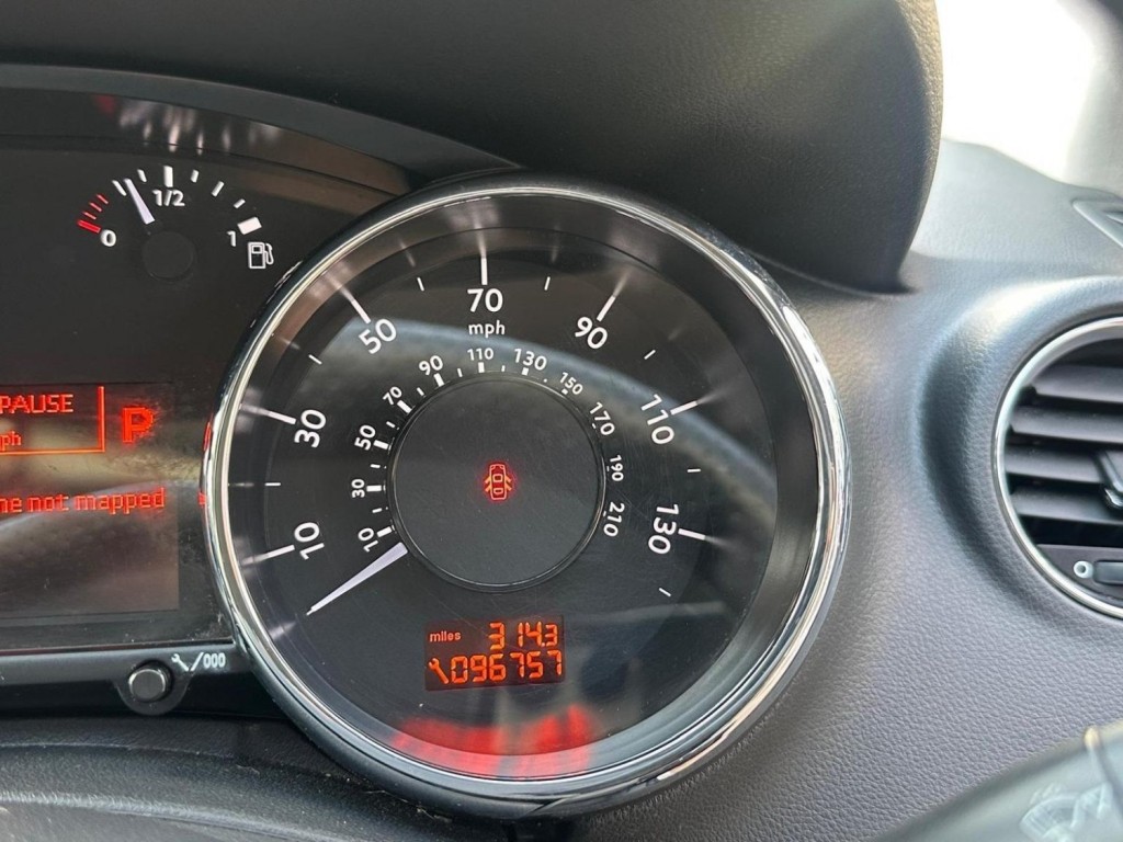 PEUGEOT 3008 2.0 HDi Allure Auto Euro 5 5dr 2012