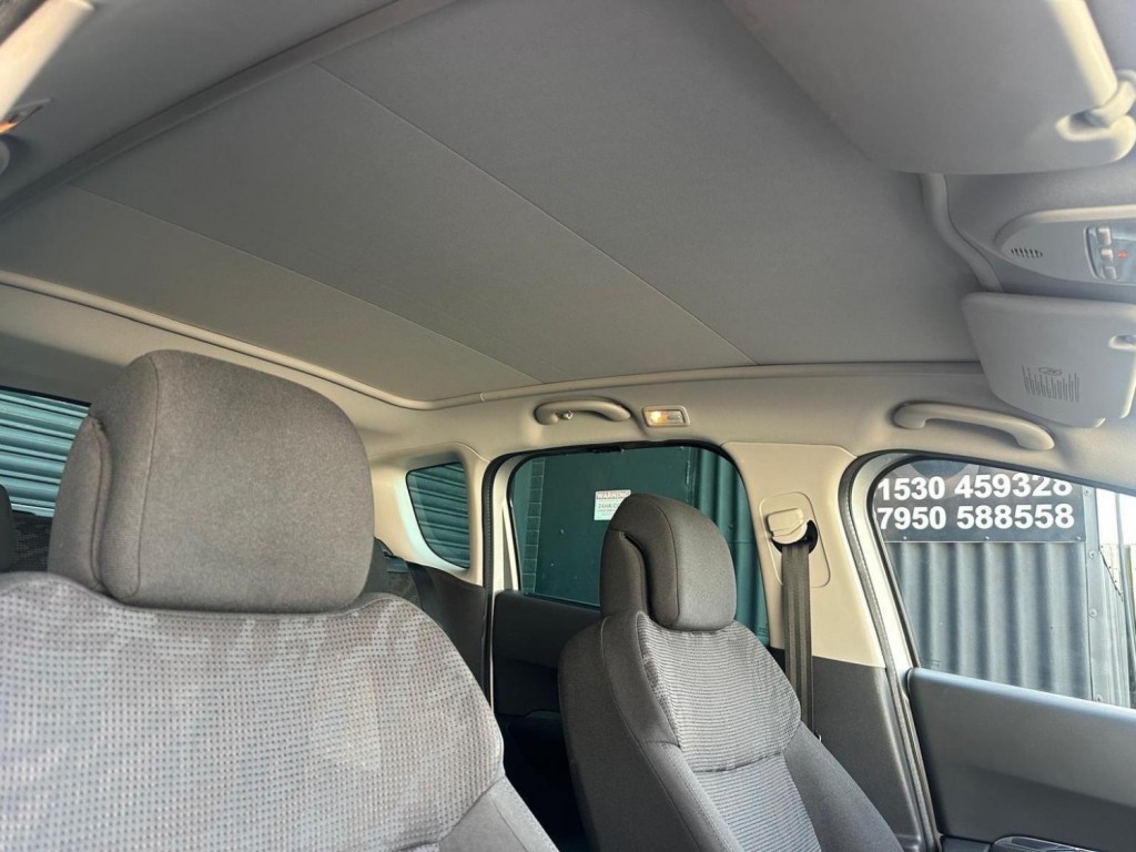 PEUGEOT 3008 2.0 HDi Allure Auto Euro 5 5dr 2012