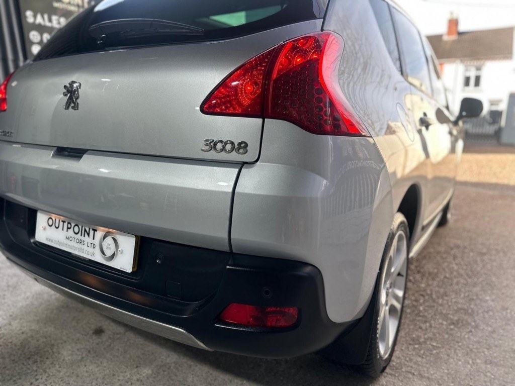 PEUGEOT 3008 2.0 HDi Allure Auto Euro 5 5dr 2012