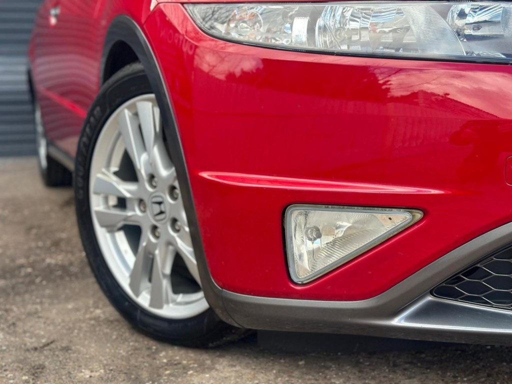 HONDA CIVIC 1.8 i-VTEC ES 5dr 2010