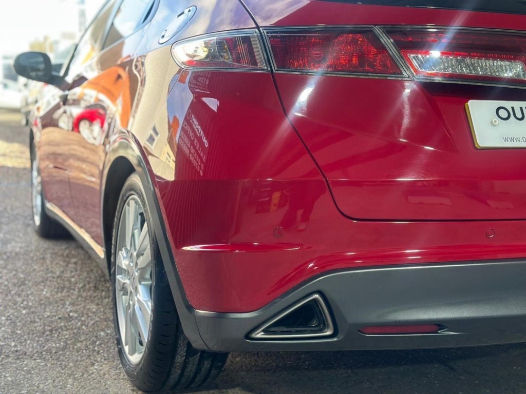 HONDA CIVIC 1.8 i-VTEC ES 5dr 2010