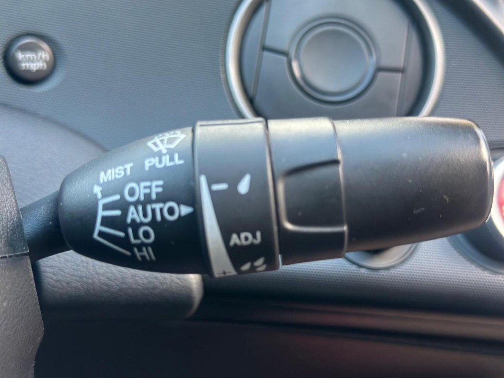 HONDA CIVIC 1.8 i-VTEC ES 5dr 2010