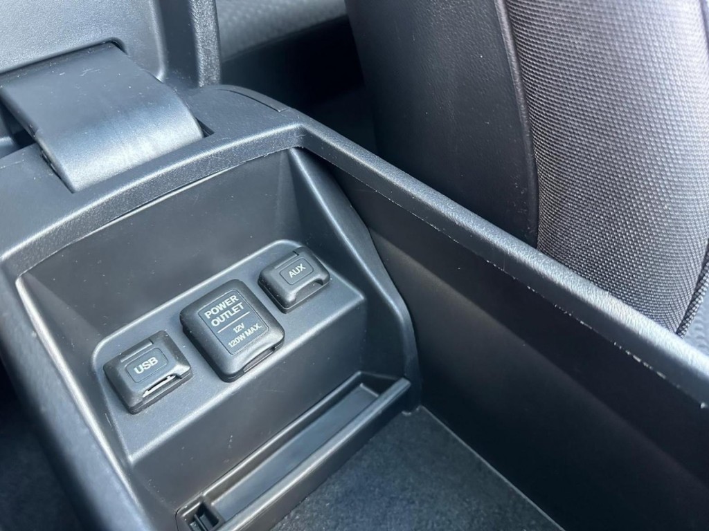 HONDA CIVIC 1.8 i-VTEC ES 5dr 2010