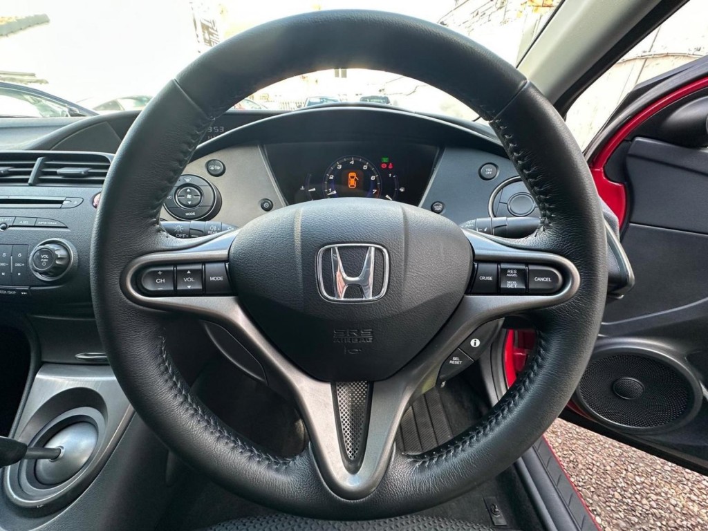 HONDA CIVIC 1.8 i-VTEC ES 5dr 2010
